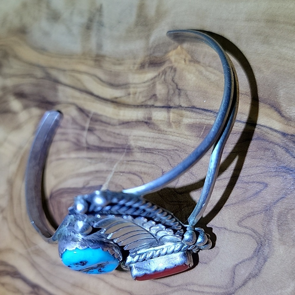 Vintage 925 Sterling Silver Turquoise and Red Coral Leaf Cuff Bracelet 7" Wrist - Picture 5 of 8